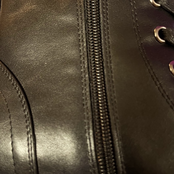 Ladies Cushionaire Didi Lace Up Boots,Size 81/2runs a little small,new with tags - Picture 8 of 9